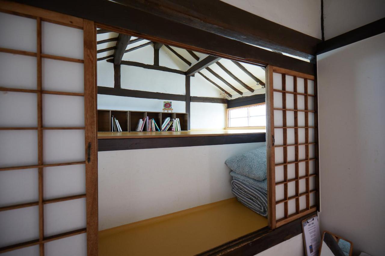 Gongju Bonghwangjae Hanok Guesthouse מראה חיצוני תמונה